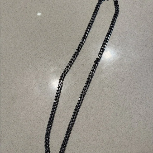 Giles & Brother Gunmetal Chain Necklace - Picture 5 of 5